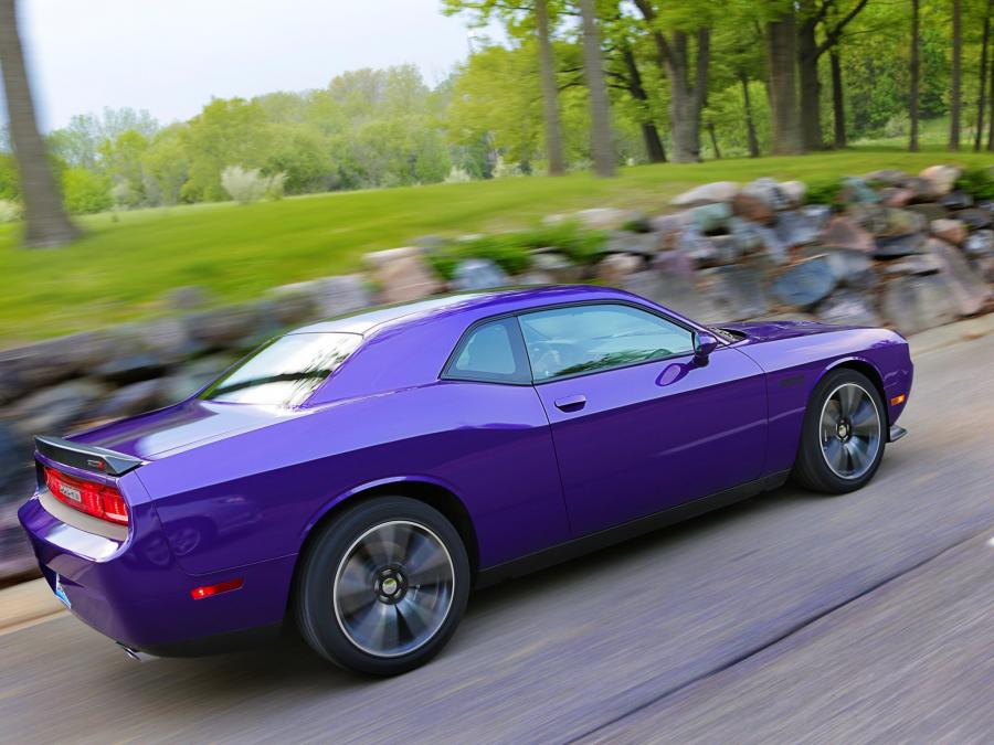  Dodge Challenger SRT8 Core 2013 года  (фото 3 из 7)